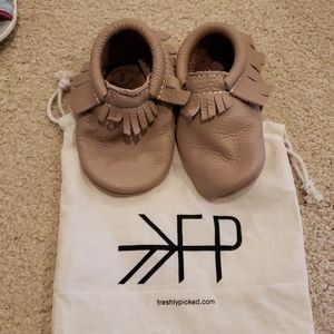 Freshly Picked Cream and Sugar Mocs